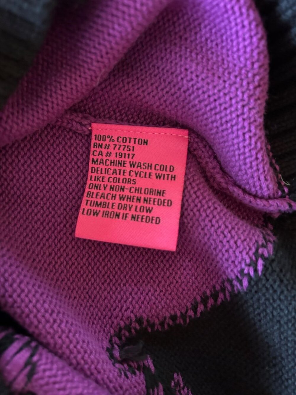 Betsey Johnson Marilyn Monroe Purple & Black Cropped Cardigan - Picture 10 of 11